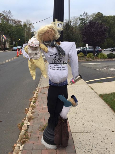 Scarecrow Finds Humor in Motherhood